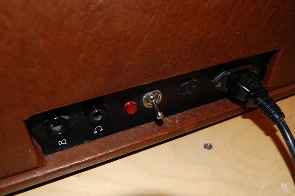 Simple rear controls