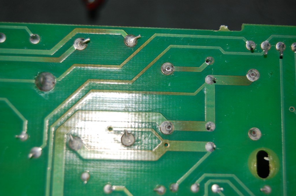 Mmm these solder joints do look like they could be the issue