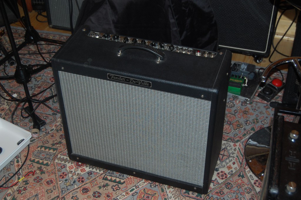 Fender Blues Deville 2x12