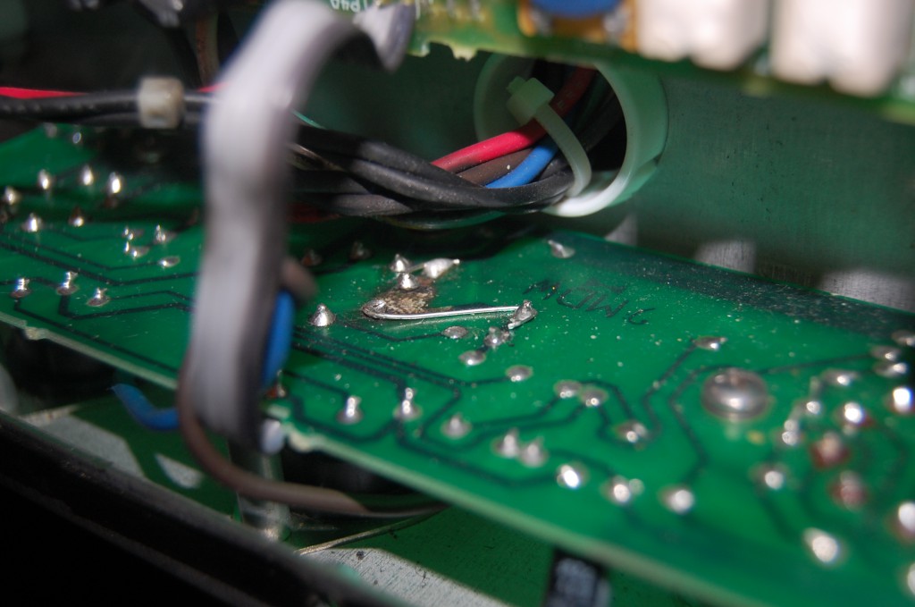 This amp has had issues in the past on the output tube.. PCB evaporated and now bridged alll good