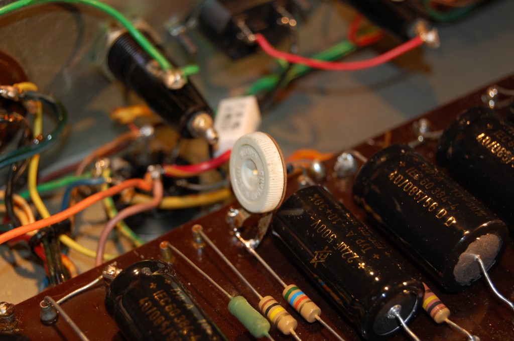 Bias pot added as tubes way too hot..