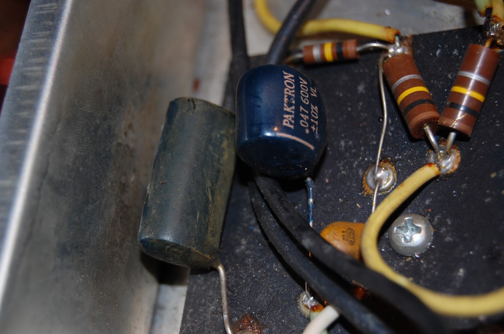 decided to change the tone stack on the normal channel to a Tweed Bassman TOnestack (but liike an early Marshall tone stacl